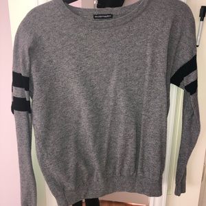 Brandy Melville sweater